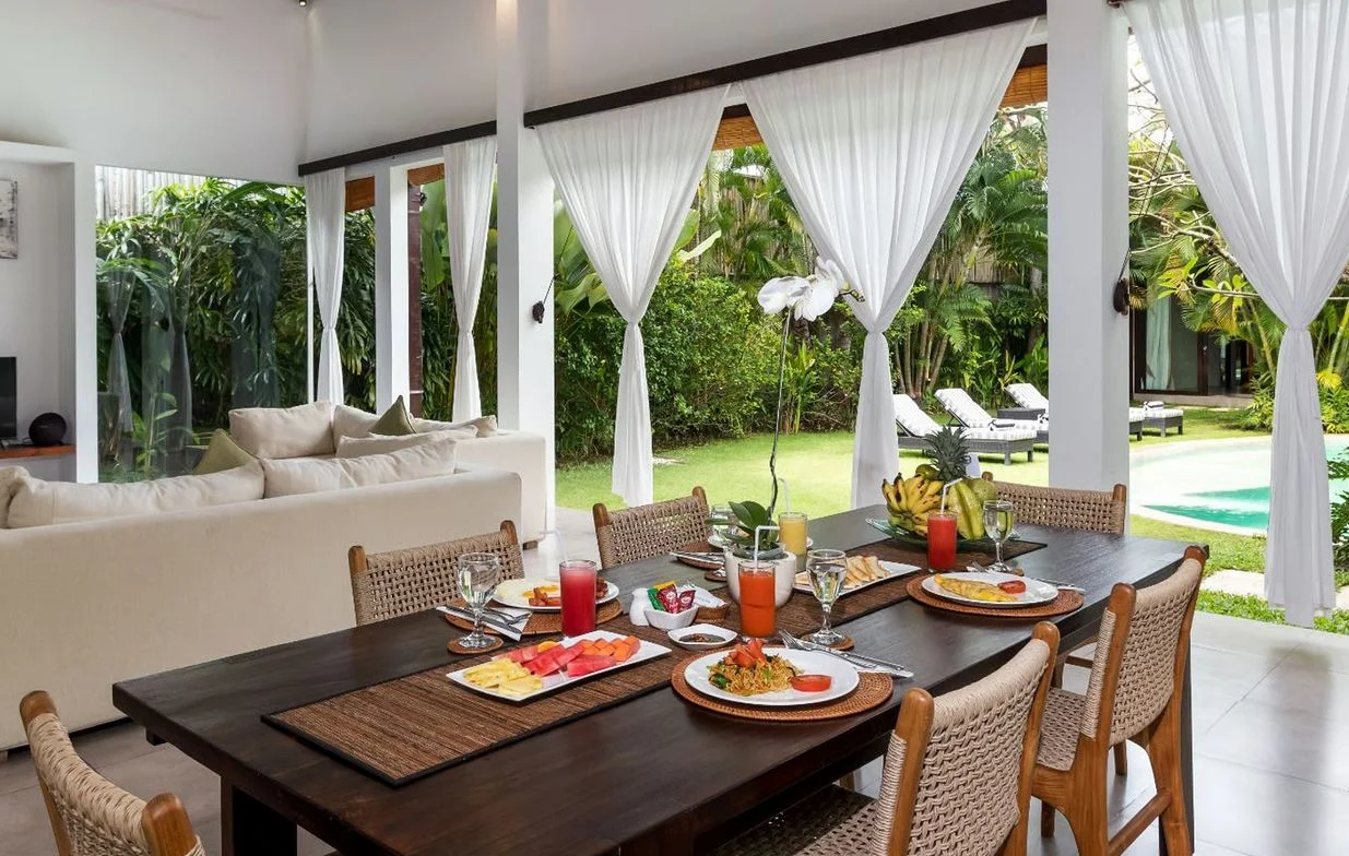 Seminyak Paradise – 2BR Tropical Villa with Private Pool near Eat Street — image 12