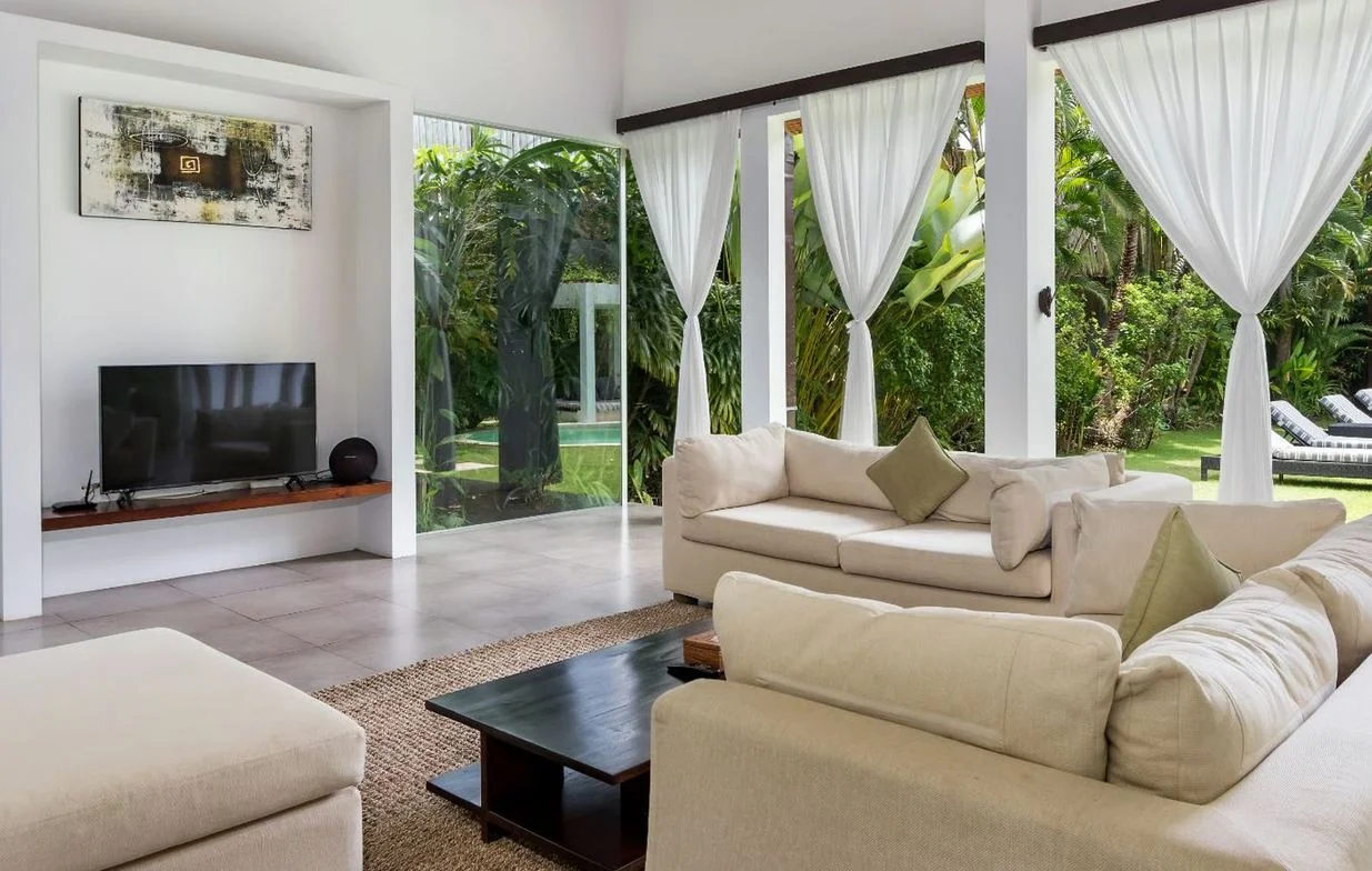 Seminyak Paradise – 2BR Tropical Villa with Private Pool near Eat Street — image 5