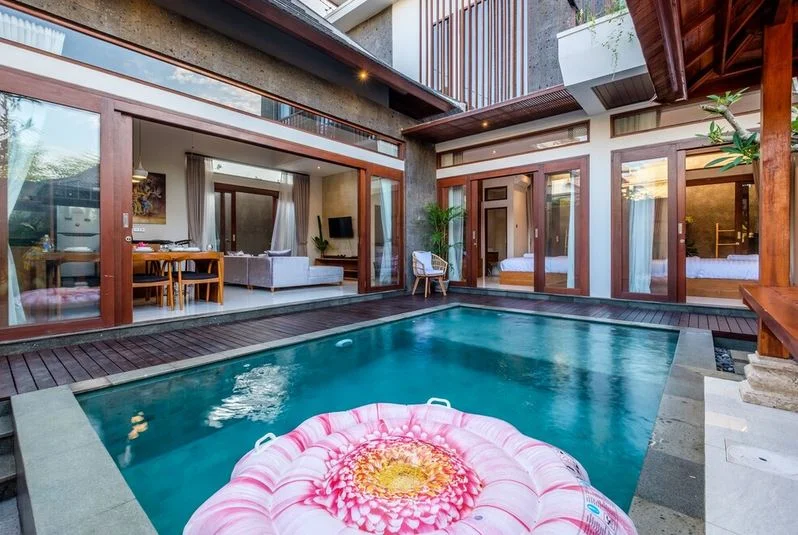 Villa & Spa Jimbaran – 3BR Eco-Chic Retreat with Private Pool & Tropical Vibes