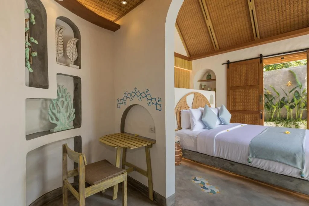Stylish 3-Bedroom Mediterranean Villa in Canggu – Perfect for Groups, Events, or Peaceful Retreats — image 11