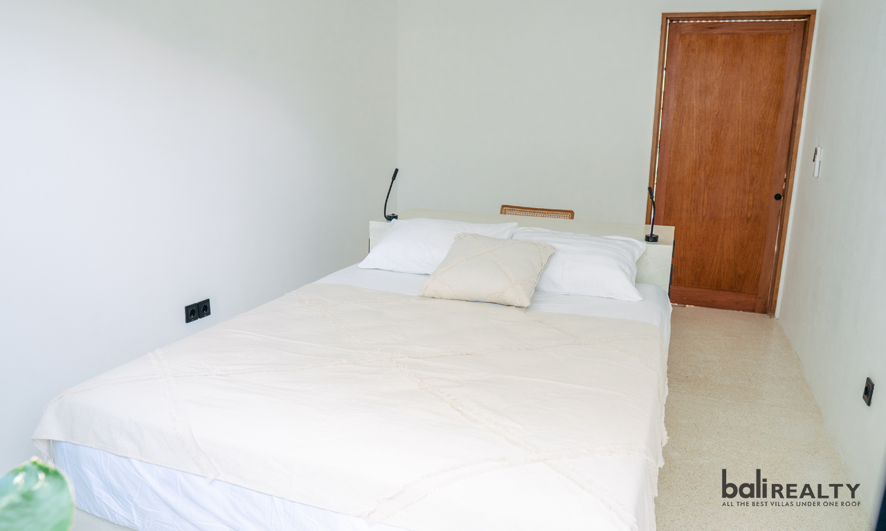 High ROI Opportunity: Contemporary Three-Bedroom Villa Steps from Balangan Beach — image 6