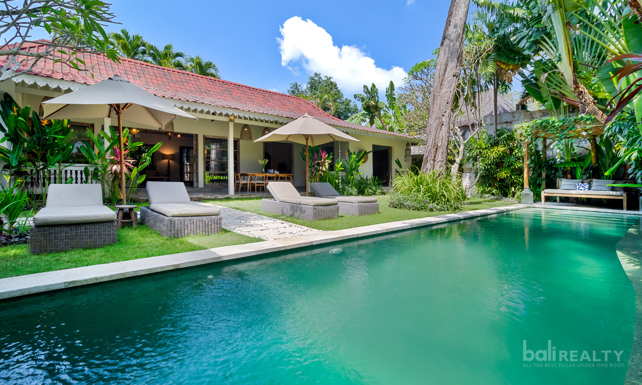 Spacious 3-Bedroom Villa on 590sqm in Greater Seminyak – Prime Batu Belig