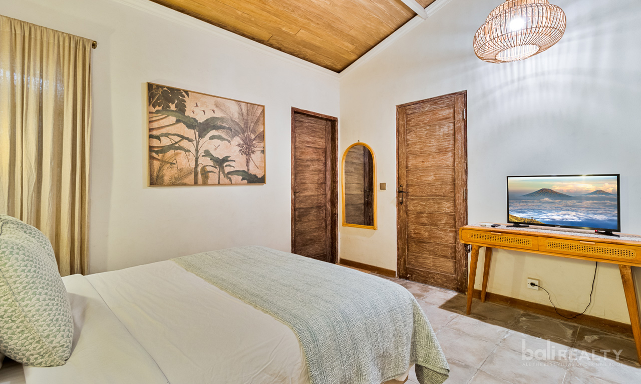 Spacious 3-Bedroom Villa on 590sqm in Greater Seminyak – Prime Batu Belig — image 11