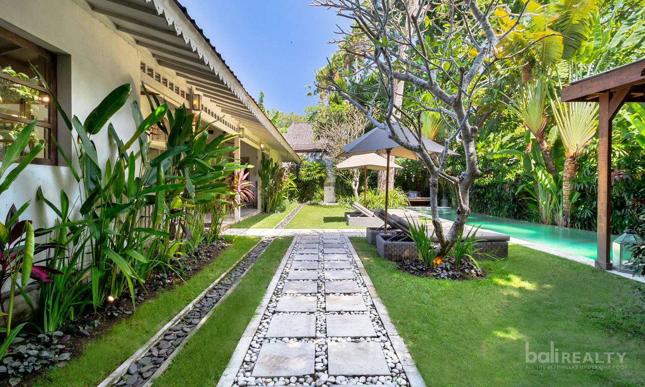 Spacious 3-Bedroom Leasehold Villa in Prime Batu Belig — image 14
