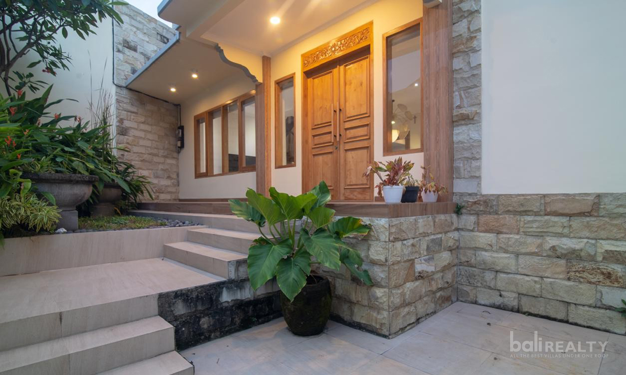 Comfortable and Inviting Freehold Villa with 3 Bedrooms – Prime Berawa Location — image 13