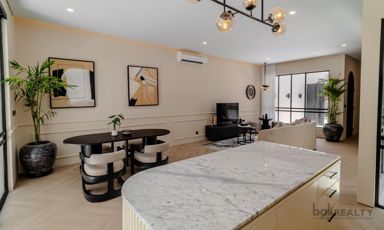 Stylish Two-Bedroom Villa with Long Lease in Berawa’s Prime Locale — image 2