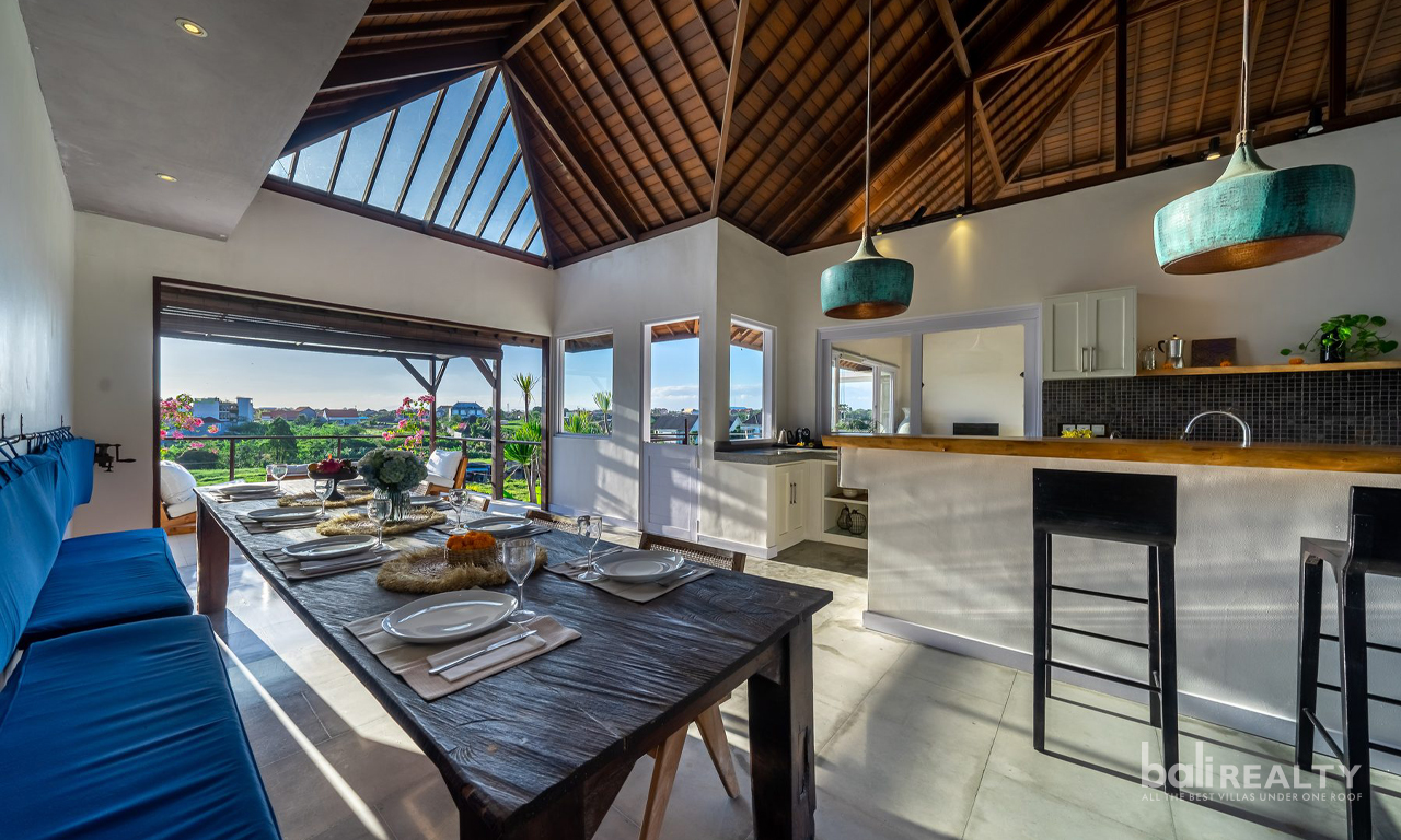 Spacious & Elegant 4-Bedroom Villa for Yearly Rent in Prime Berawa, Canggu 3013 — image 9