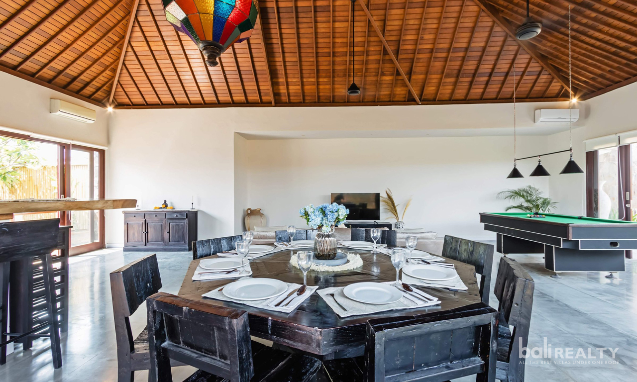 Spacious Four-Bedroom Villa in Prime Berawa 3014 — image 7