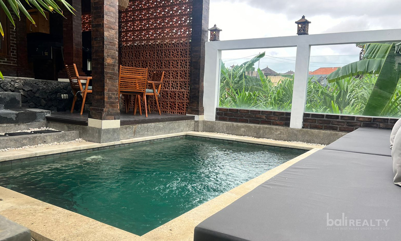Exclusive Yearly Rental Opportunity: Two-Bedroom Balinese Tropical Villa in Prime Canggu Locale with Breathtaking Sunset Views — image 8