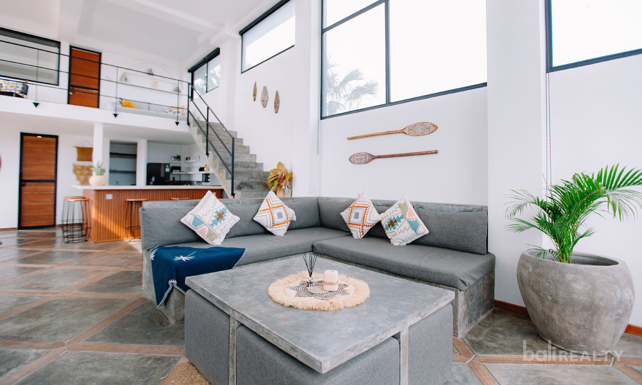 Prime Canggu Investment: Chic Two-Bedroom Townhouse Loft, Steps from Nelayan Beach! 2688 — image 1
