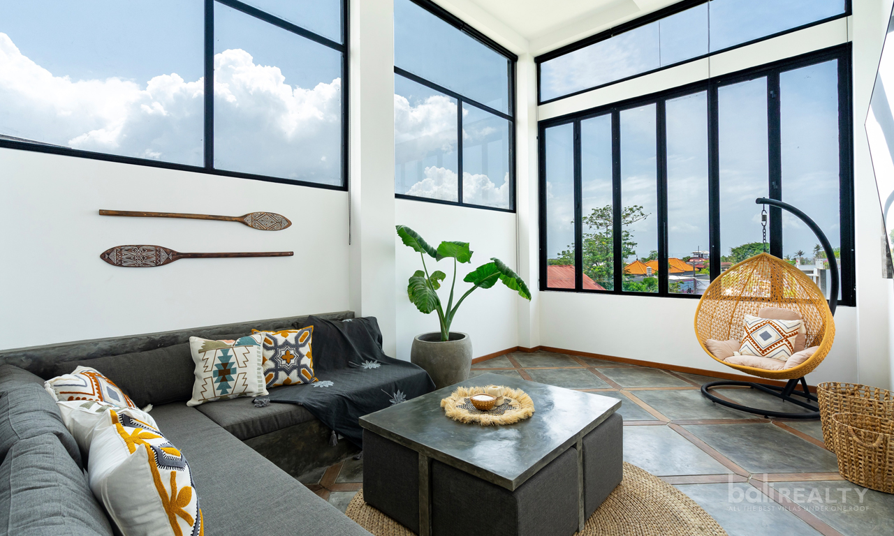 Prime Canggu Investment: Chic Two-Bedroom Townhouse Loft, Steps from Nelayan Beach! 2688 — image 6