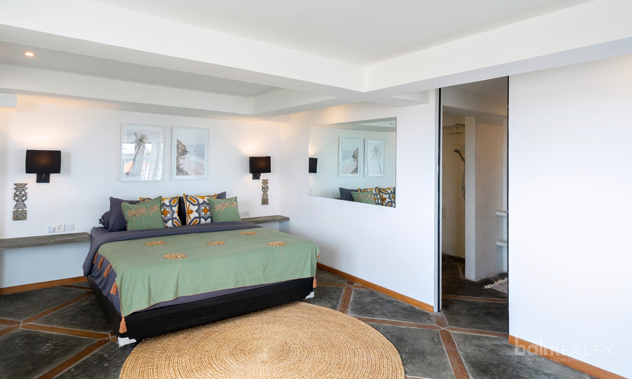 Prime Canggu Investment: Chic Two-Bedroom Townhouse Loft, Steps from Nelayan Beach! 2688 — image 8