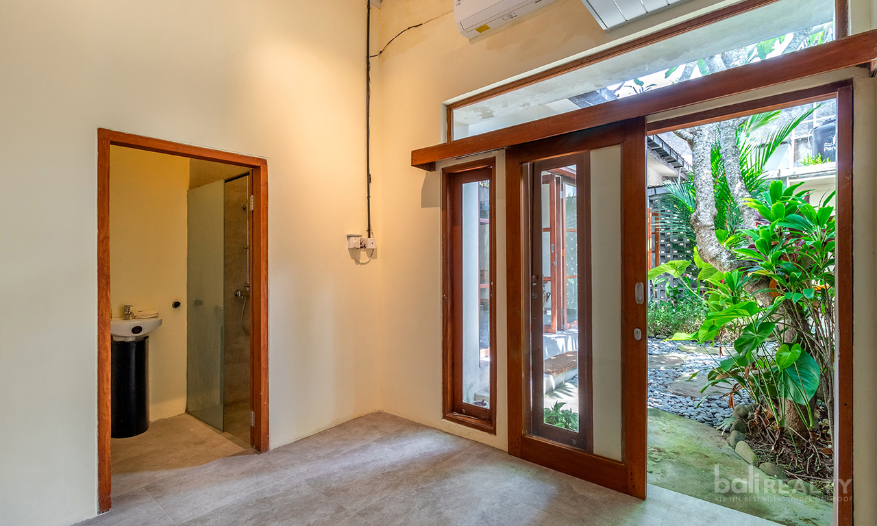 20-Year Leasehold Two-Bedroom Villa in Rapidly Developing Padonan, Canggu — image 14