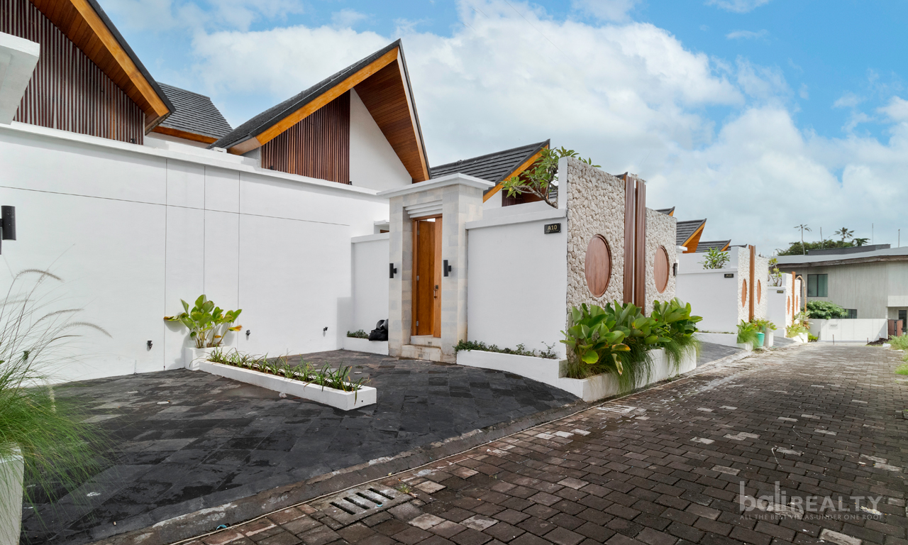 Newly Built 2 Bedroom Freehold Villa located in Buduk, Perenenan — image 12