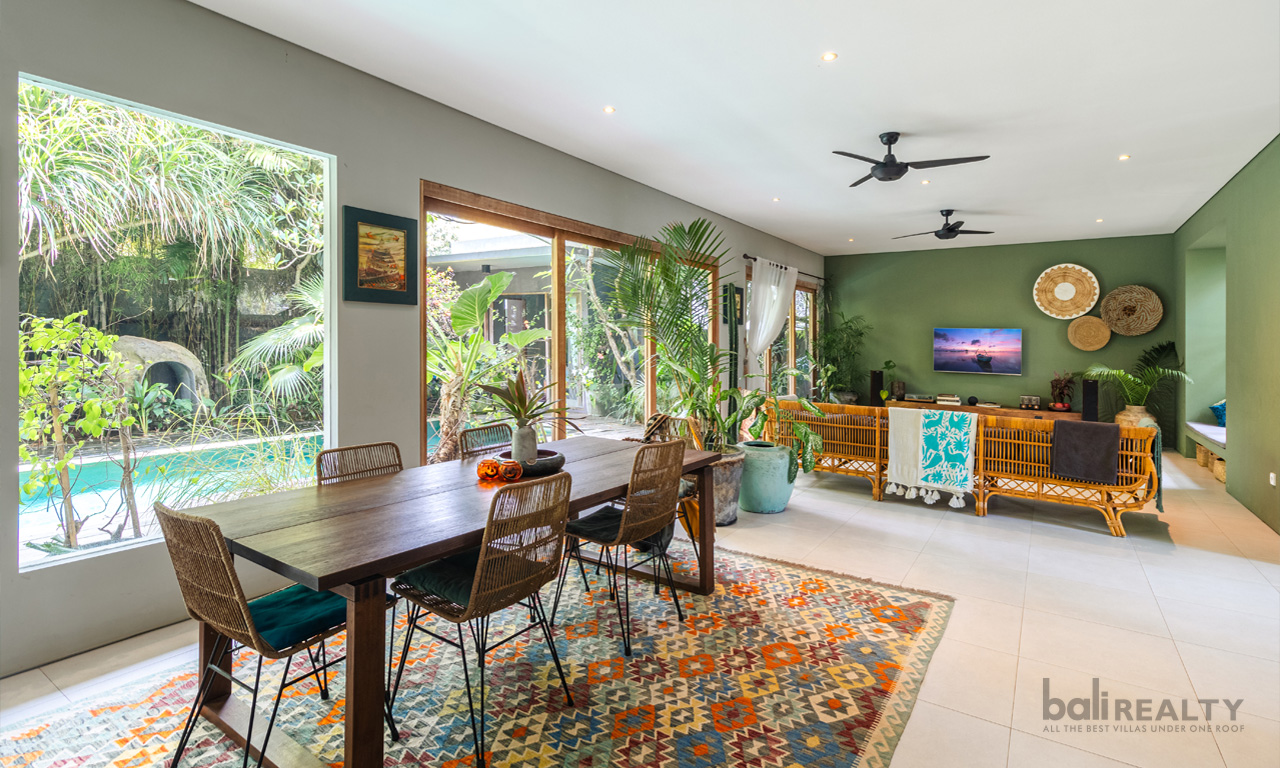 Smart Investment in Prime Canggu: Four-Bedroom Villa with Long Lease in Tourism Zone — image 6
