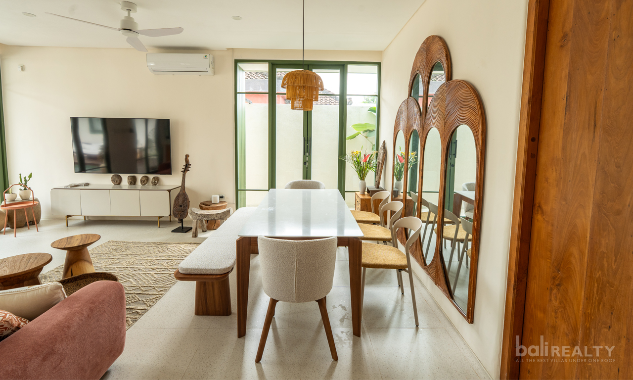Four-Bedroom Villa for Yearly or Monthly Rental in Babakan Area — image 8