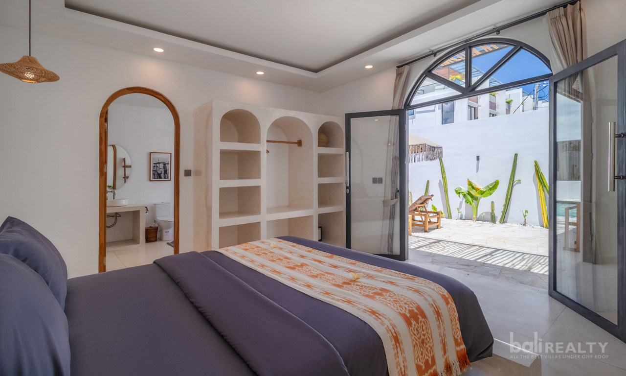 Prime Investment: 4 Units of Modern Two-Bedroom Villas in Strategic Padonan Location — image 4
