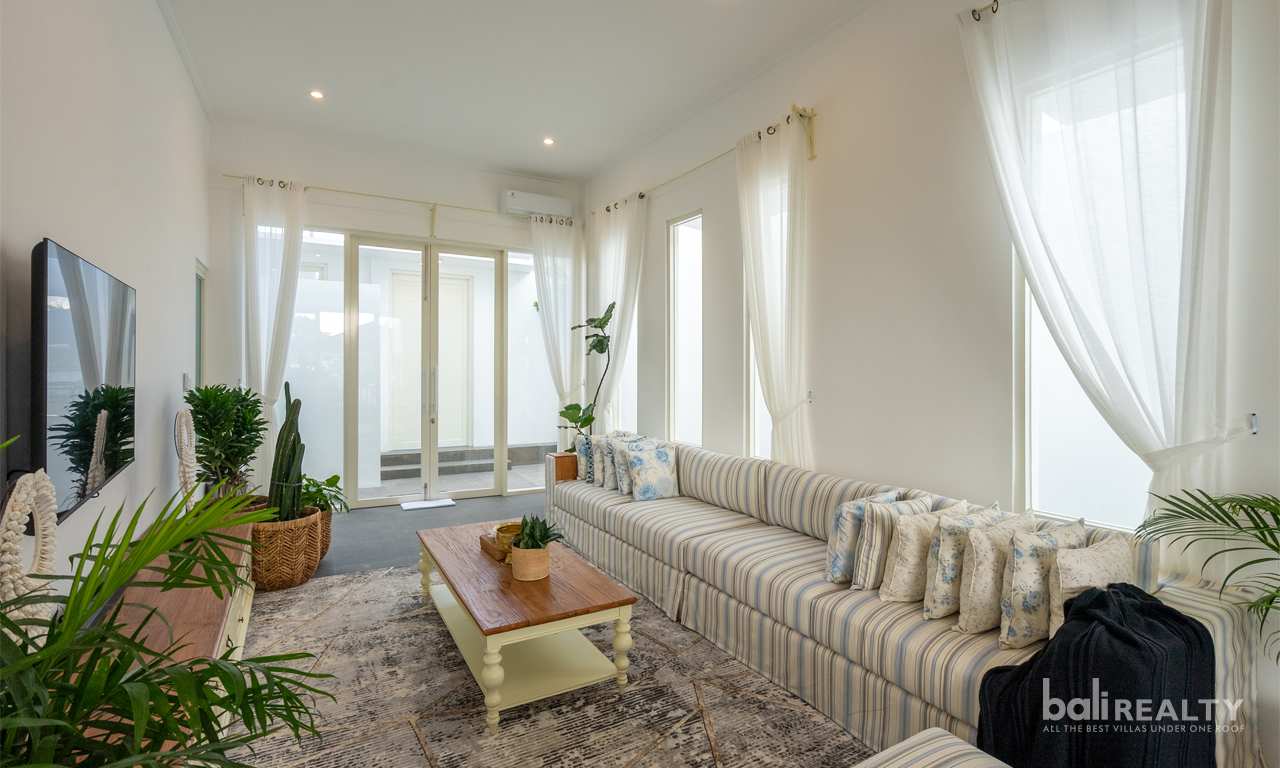 Luxury 6-Bedroom Villa for Rent in Berawa, Canggu 3017 — image 8