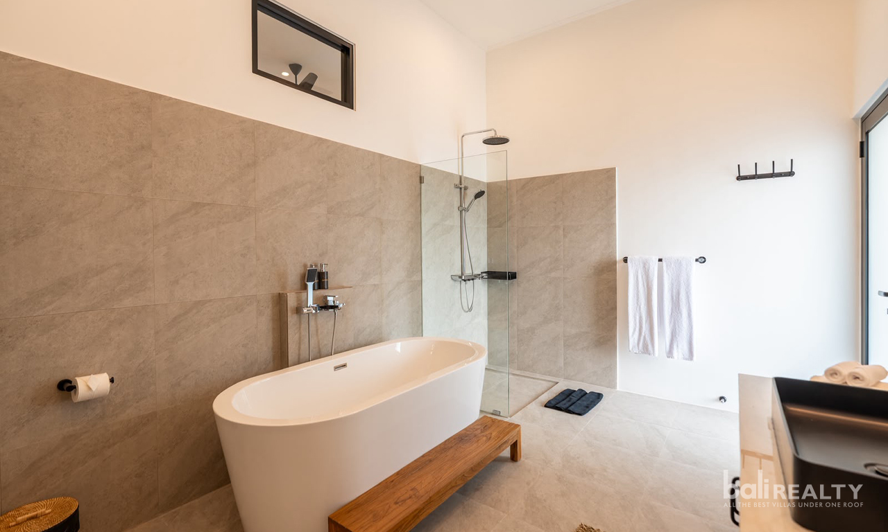 Brand New 3-Bedroom Villa for Sale with 37-Year Leasehold in Tumbak Bayuh — image 11
