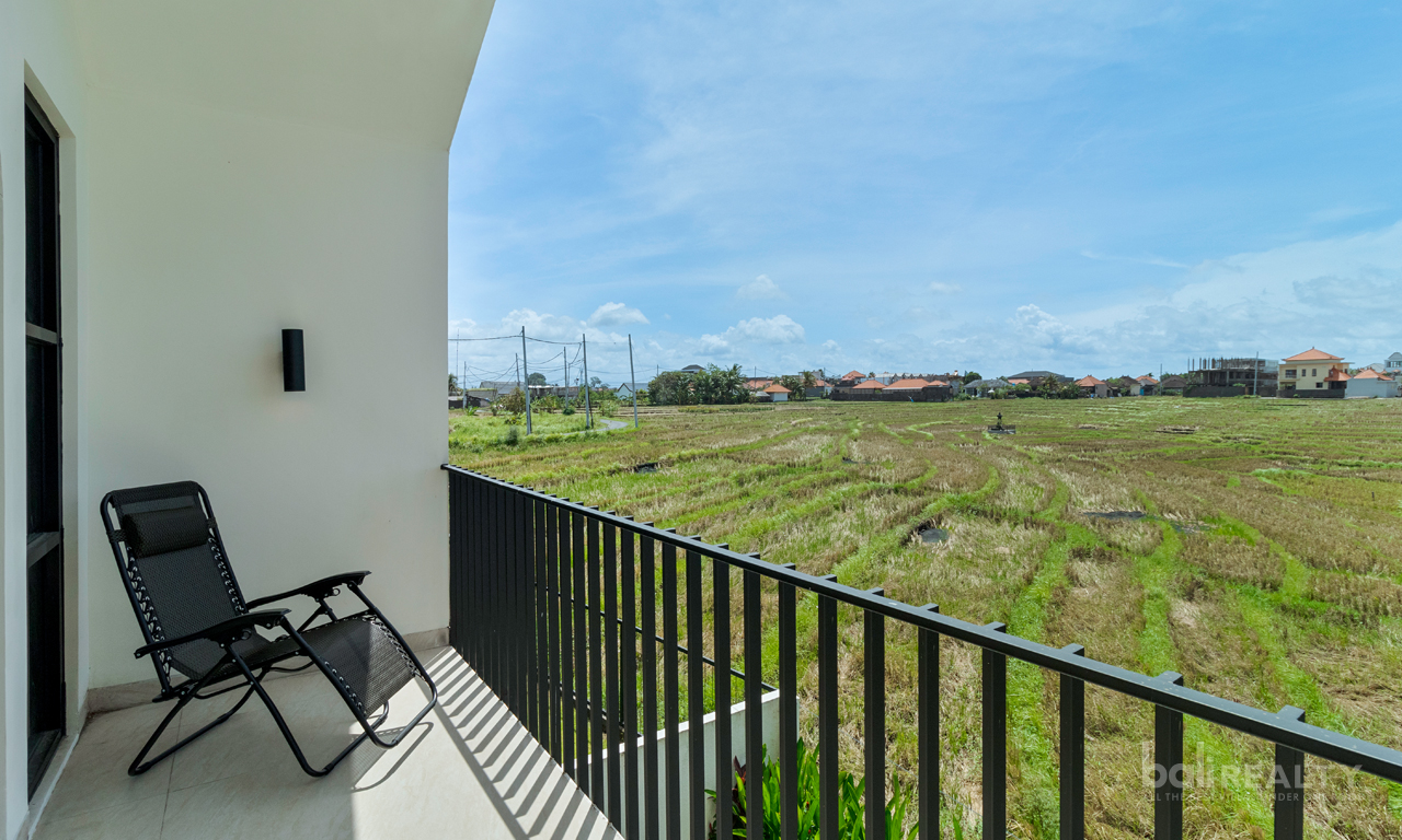 Cemagi Beachside: Two-Bedroom Villa with additional 150 sqm vacant land. Just 200 meters from the Beach! — image 9