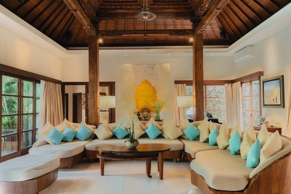 Villa Lataliana Estate in Seminyak — image 7