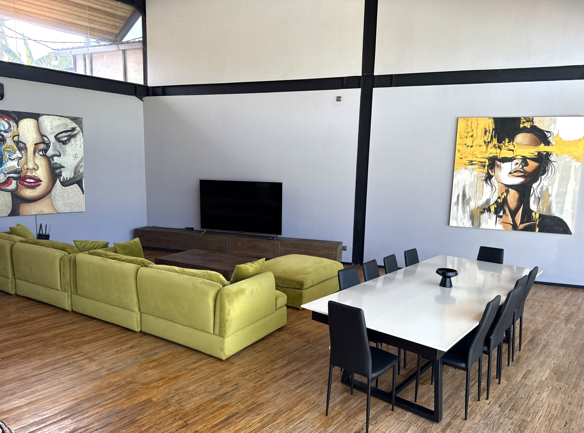 Modern Industrial 3-Bedroom Riverside Villa for Rent in Umalas — image 10