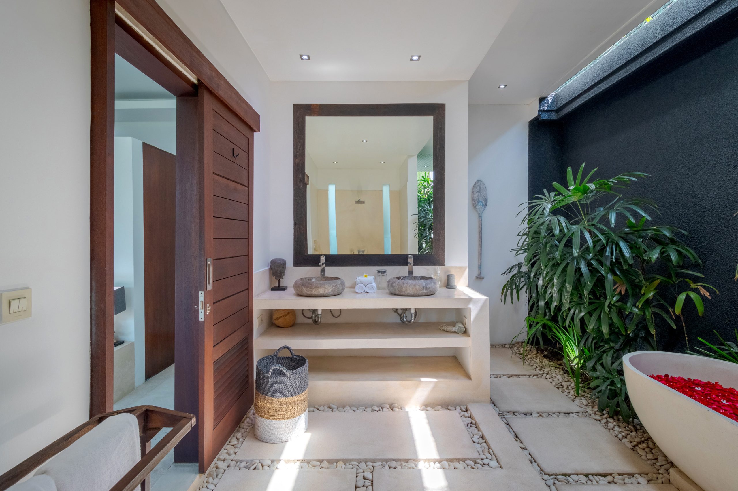 Villa Kyah, Seminyak 3 bedroom villa for up to 6 guest, Bali — image 12
