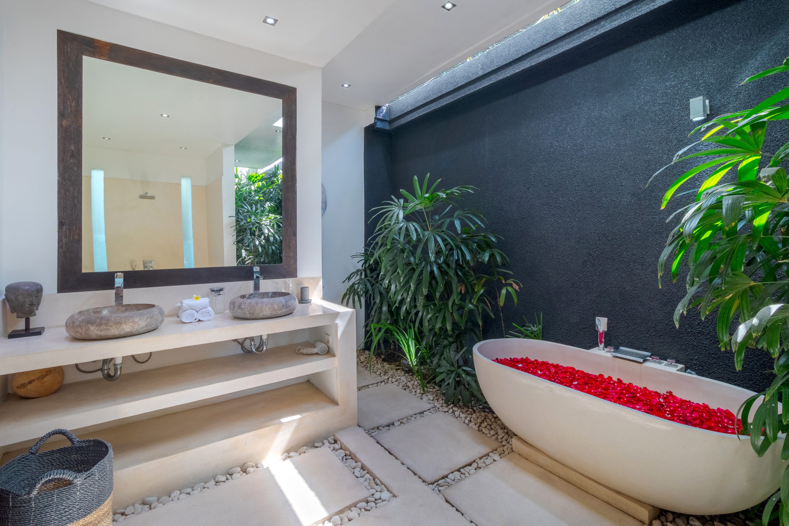Villa Kyah, Seminyak 3 bedroom villa for up to 6 guest, Bali — image 11