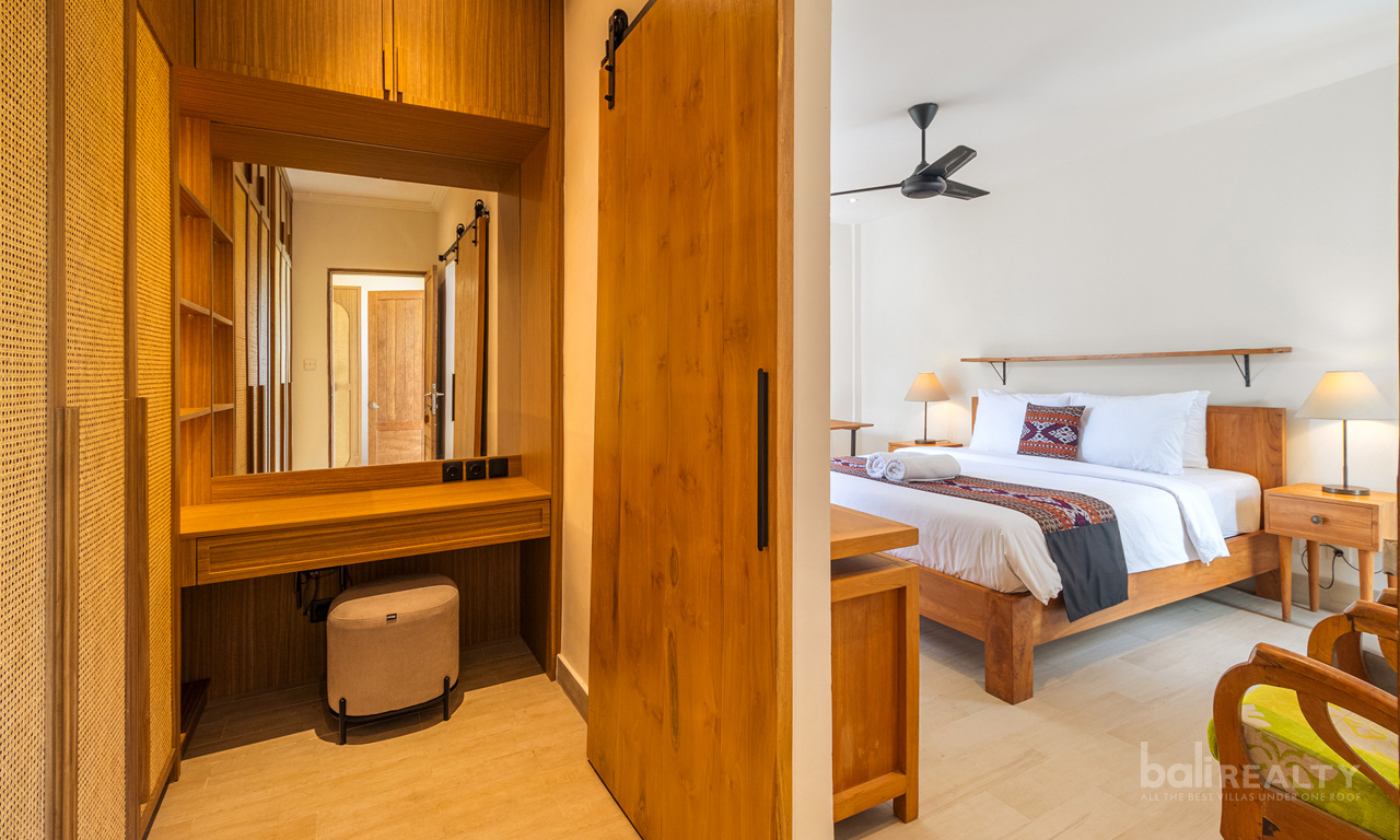 Contemporary Cozy Three-Bedroom Freehold Villa in the Seminyak Area — image 12