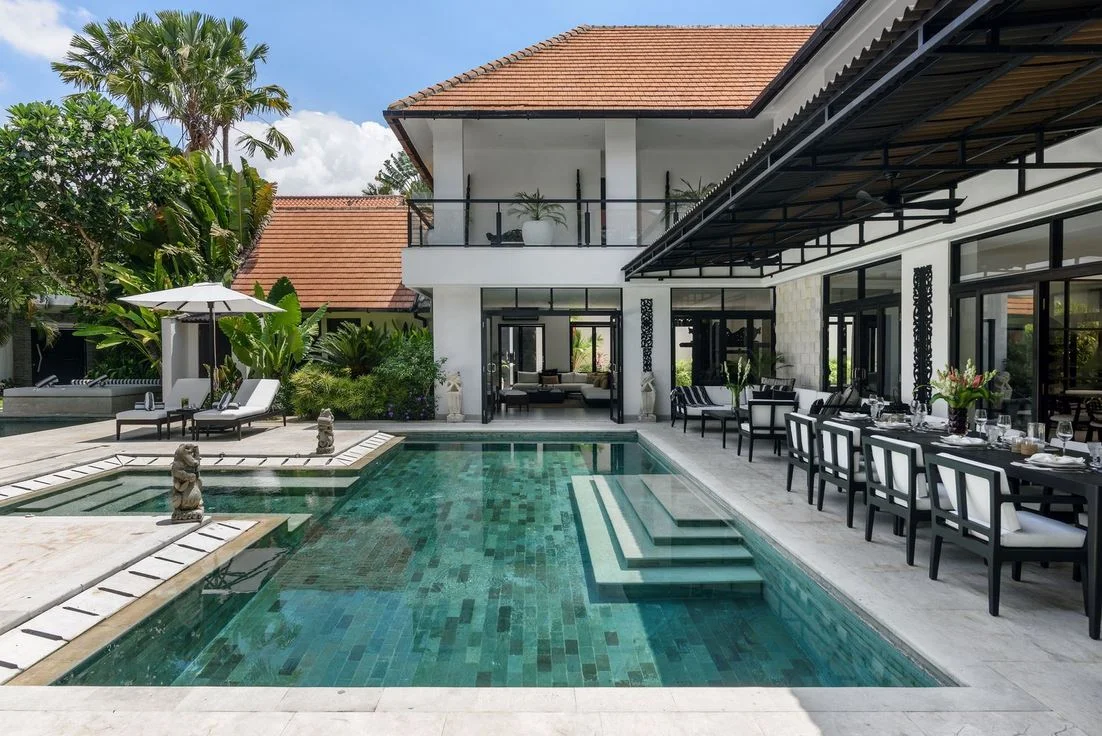 Luxe 7-Bedroom Villa in Seminyak — A Stylish Tropical Escape for Families & Big Groups — image 6