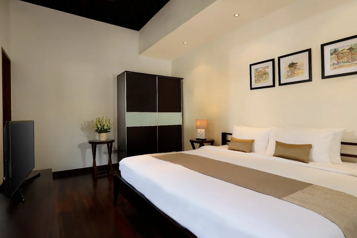 Luxurious 5-Bedroom Private Villa with Pool, Tropical Gardens in Seminyak — image 13