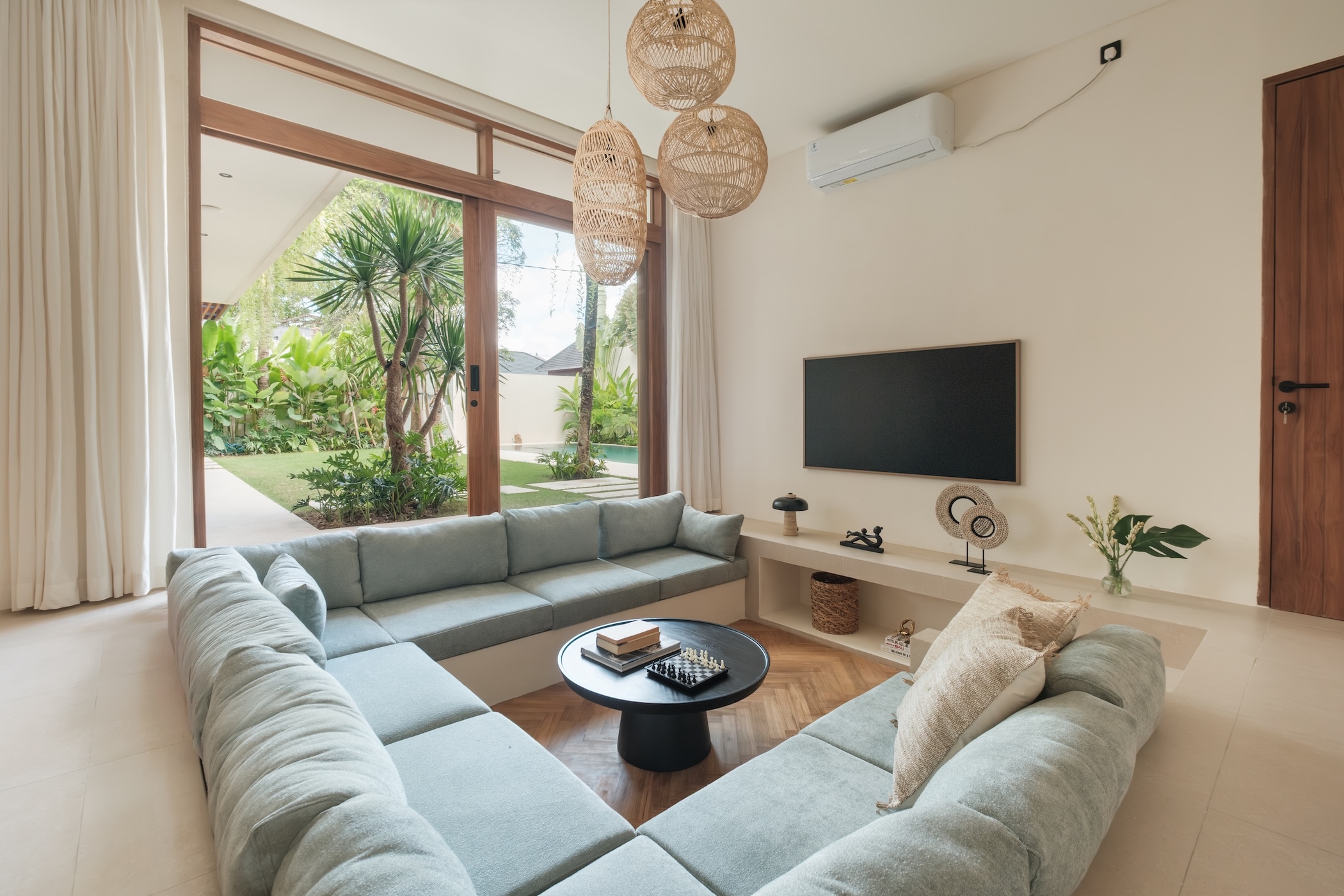 Manu Gede Villas — 4BR Villa Rental in Sanur — image 6