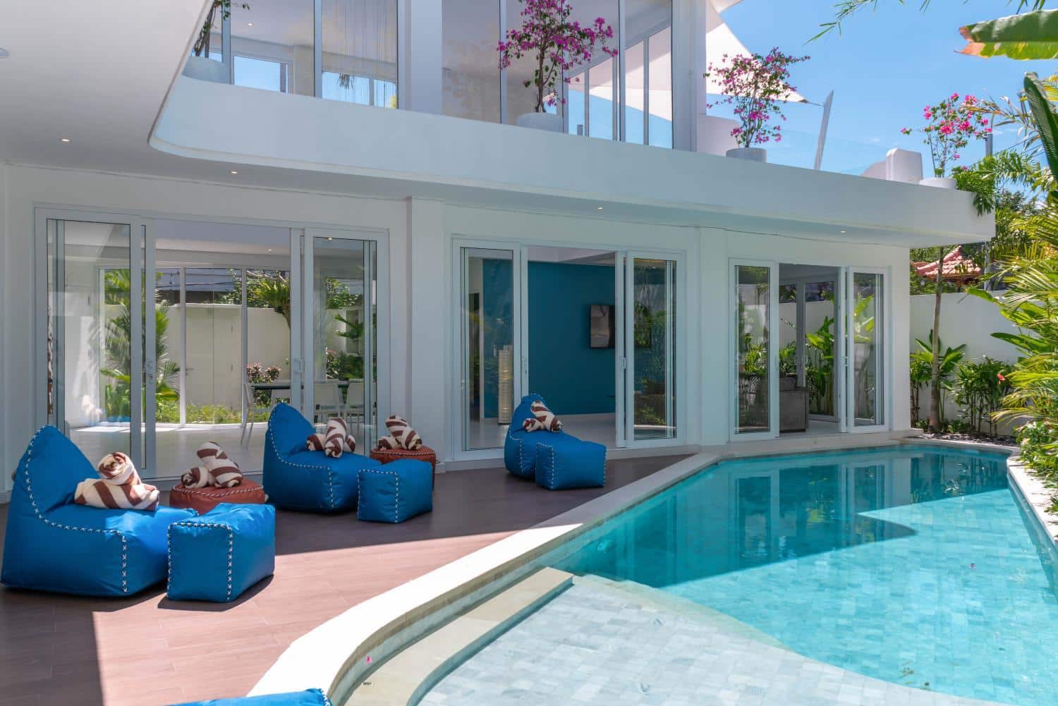 Modern 6-Bedroom Villa for Yearly Rent Near Berawa Beach — image 2