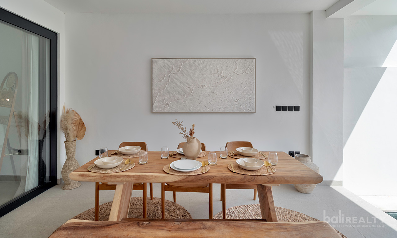 Rustic Two-Bedroom Villa in Tumbak Bayuh, a Short Drive to the Beach — image 6