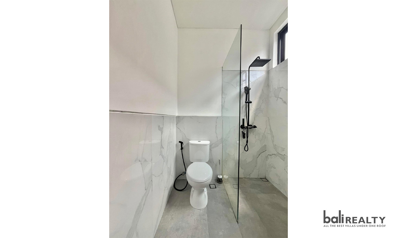 Contemporary Two-Bedroom Villa with 24-Year Lease in Prime Pererenan Location — image 6