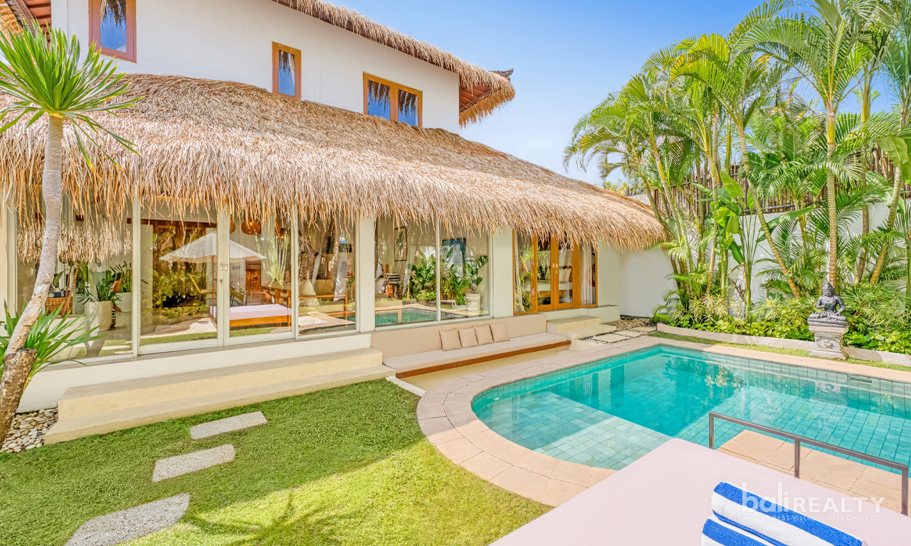 Family-Friendly Four-Bedroom Villa for Yearly Rent in Petitenget, Minutes from the Beach — image 1