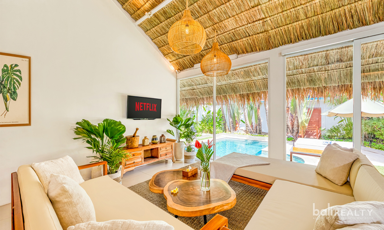 Family-Friendly Four-Bedroom Villa for Yearly Rent in Petitenget, Minutes from the Beach — image 5