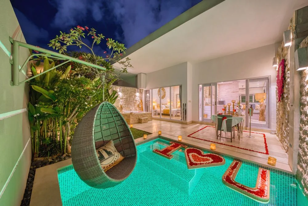 Romantic 1BR Private Villa w/ Pool & Jacuzzi – Tranquil Hideaway in Legian — image 17