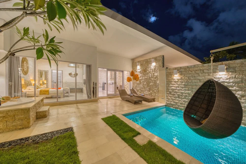 Romantic 1BR Private Villa w/ Pool & Jacuzzi – Tranquil Hideaway in Legian — image 16