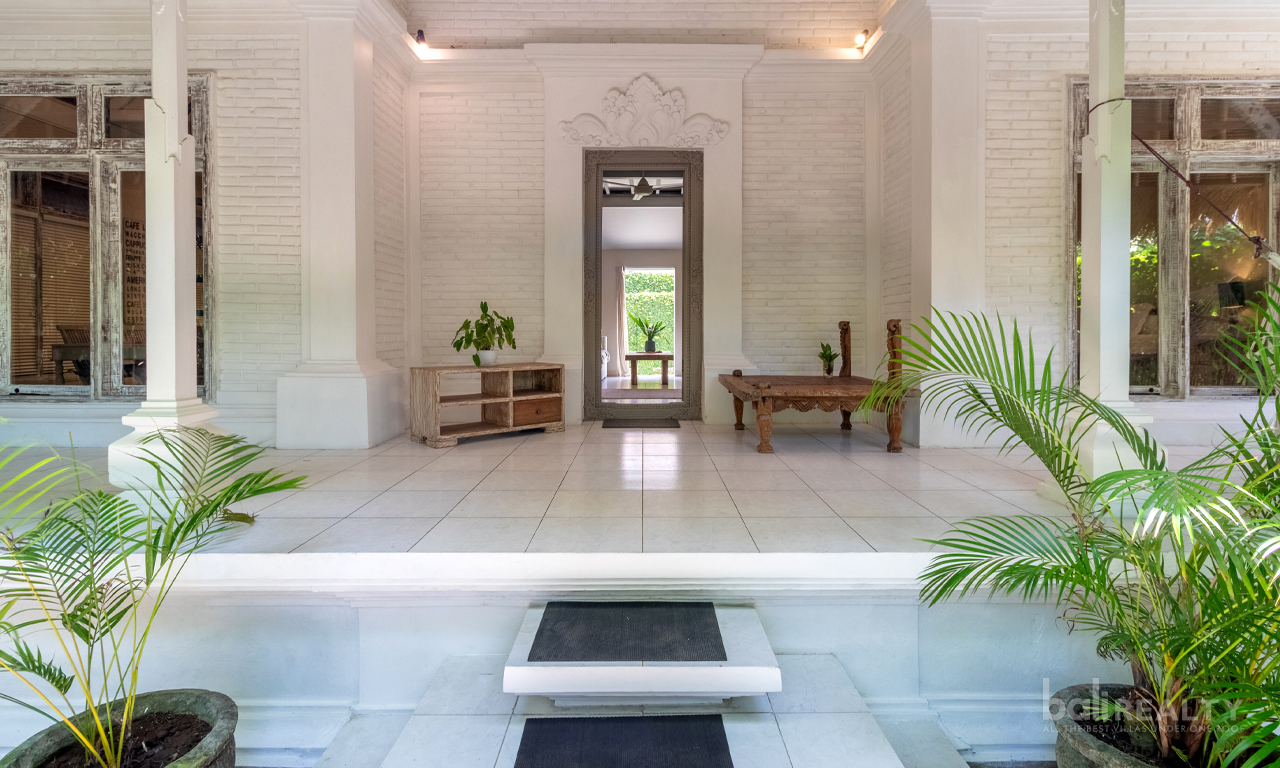 Yearly Rental: Tropical Two-Bedroom Villa in Mertasari Sanur, Steps from the Beach