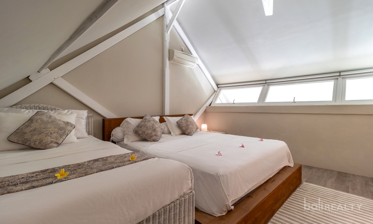 Yearly Rental: Tropical Two-Bedroom Villa in Mertasari Sanur, Steps from the Beach — image 9