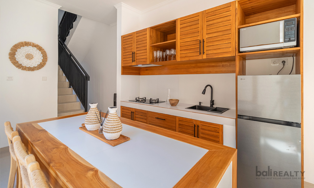 Brand New Three-Bedroom Villa with Long Lease in Sanur Beachside — image 4