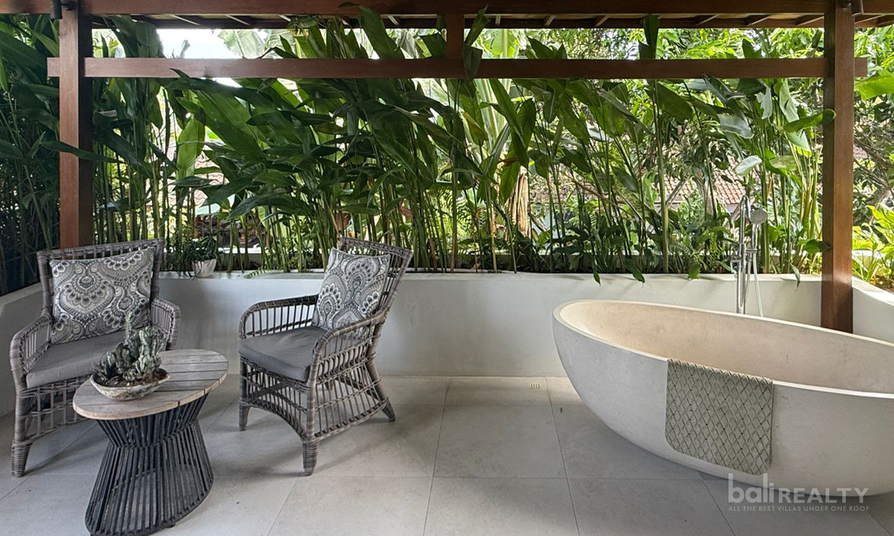 Two-Level 4-Bedroom Villa in Beachside Sanur – Mertasari Area 2945 — image 16