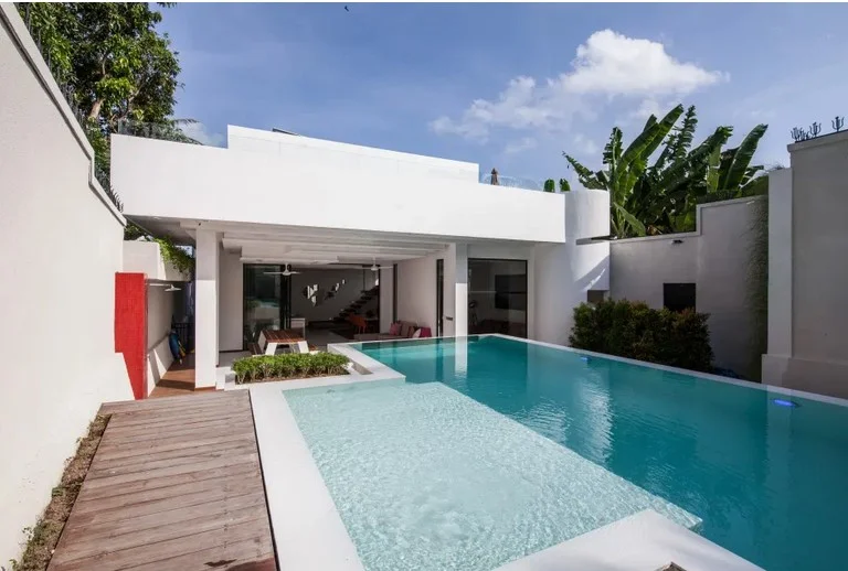4-Bedroom Tropical Villa in Central Seminyak – Walk to Oberoi Street — image 5