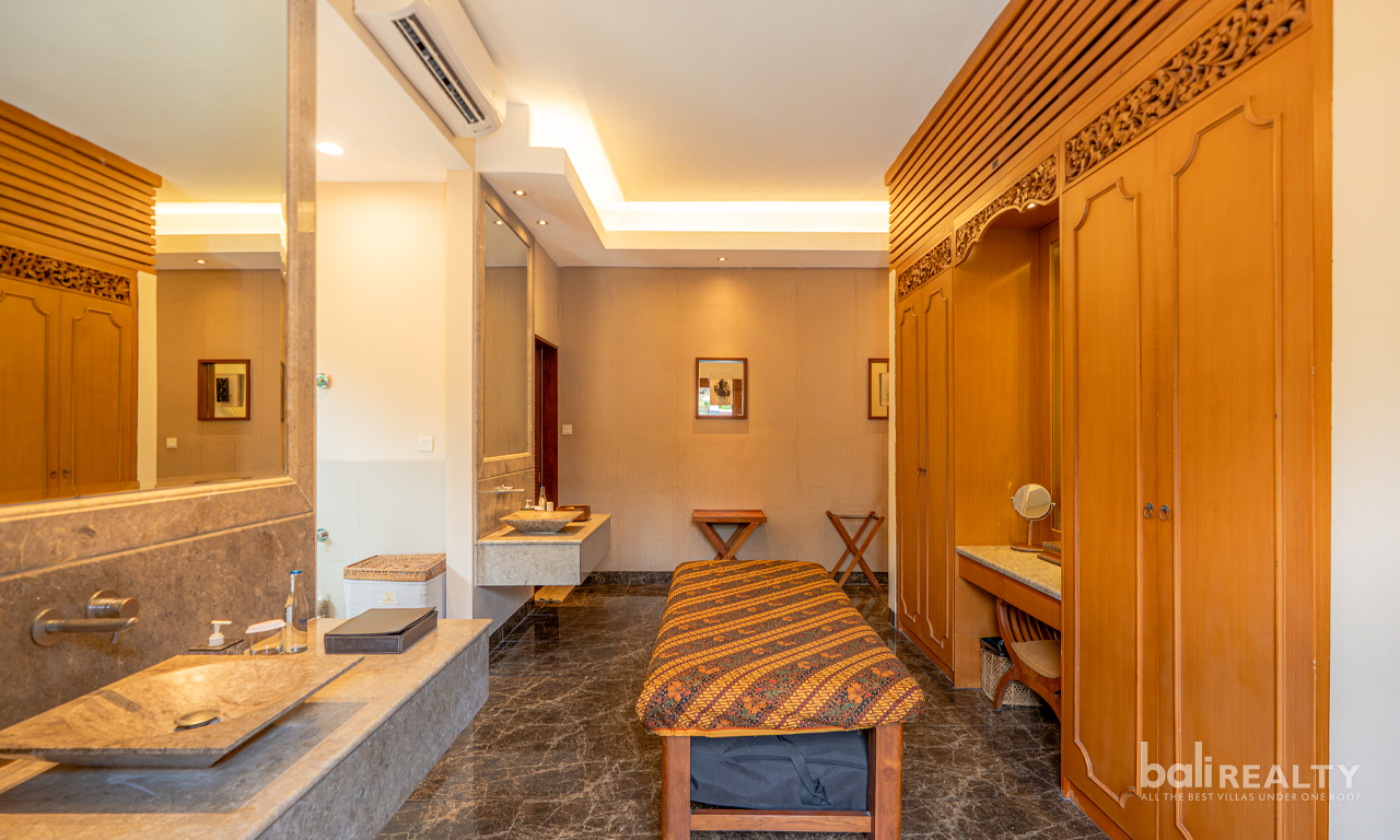 Affordable One-Bedroom Villa for Monthly & Yearly Rental in Strategic Seminyak 3000 — image 12
