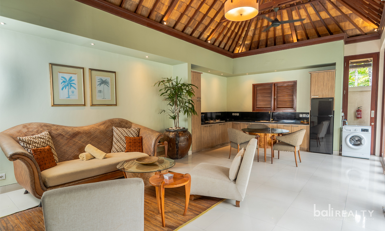 Affordable One-Bedroom Villa for Monthly & Yearly Rental in Strategic Seminyak 3000 — image 4
