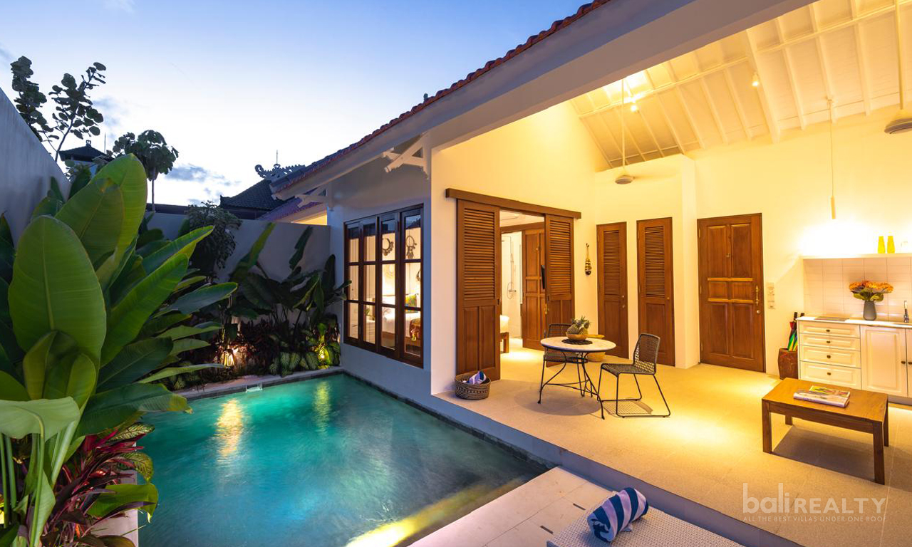 Boutique One-Bedroom Pool Villa in Prime Seminyak Location – Walking Distance to the Beach 2735