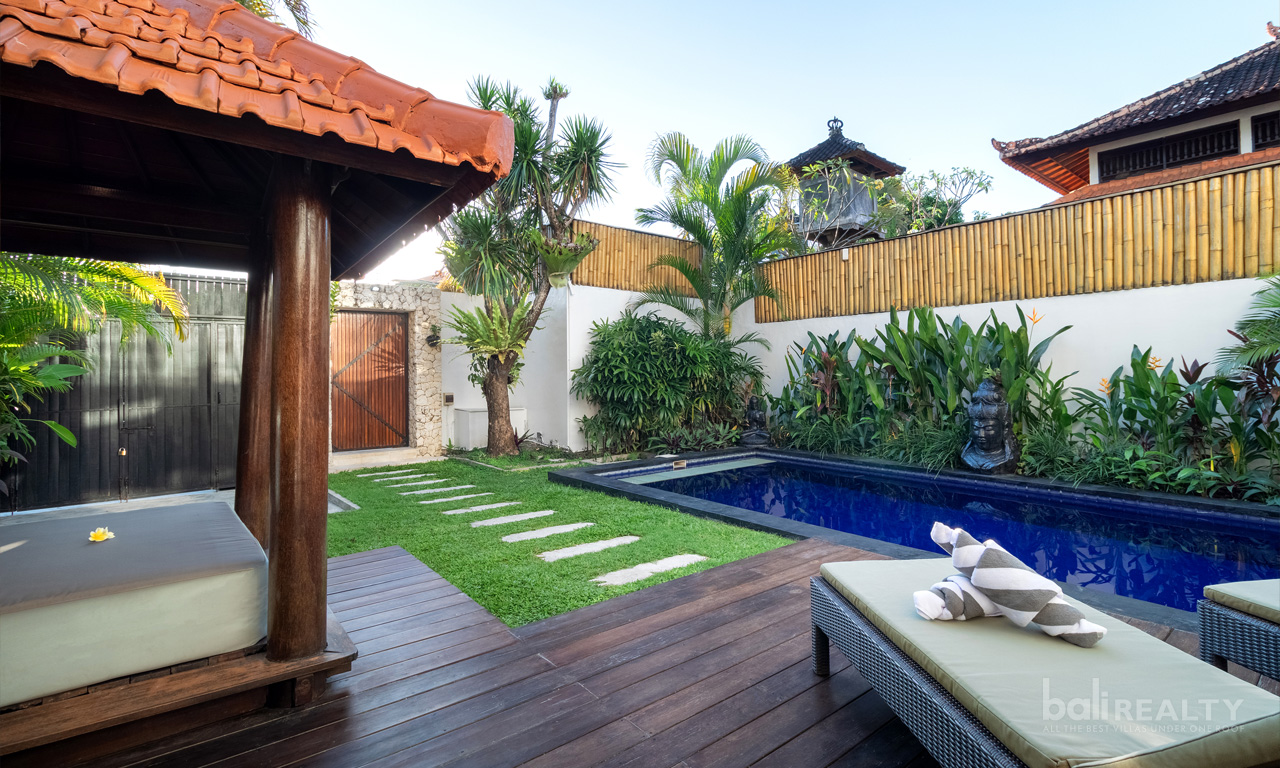 Two-Bedroom Monthly Villa in Seminyak – Fully Furnished and Great Location — image 3