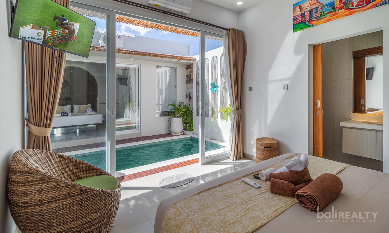 Two-Bedroom Chic Villa in Trendy Seminyak Area: Turnkey Investment 2944 — image 6