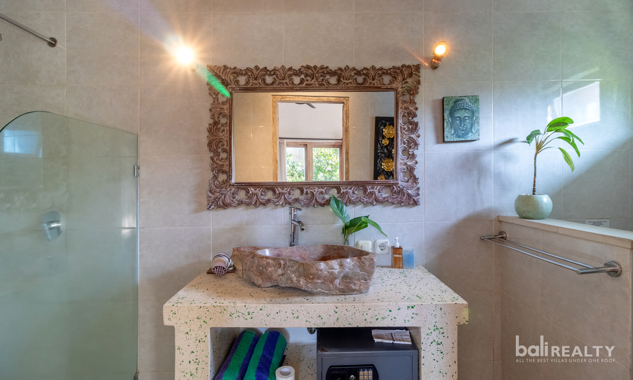 Affordable Yearly Rental: Fully Furnished Two-Bedroom Villa in Seminyak — image 15